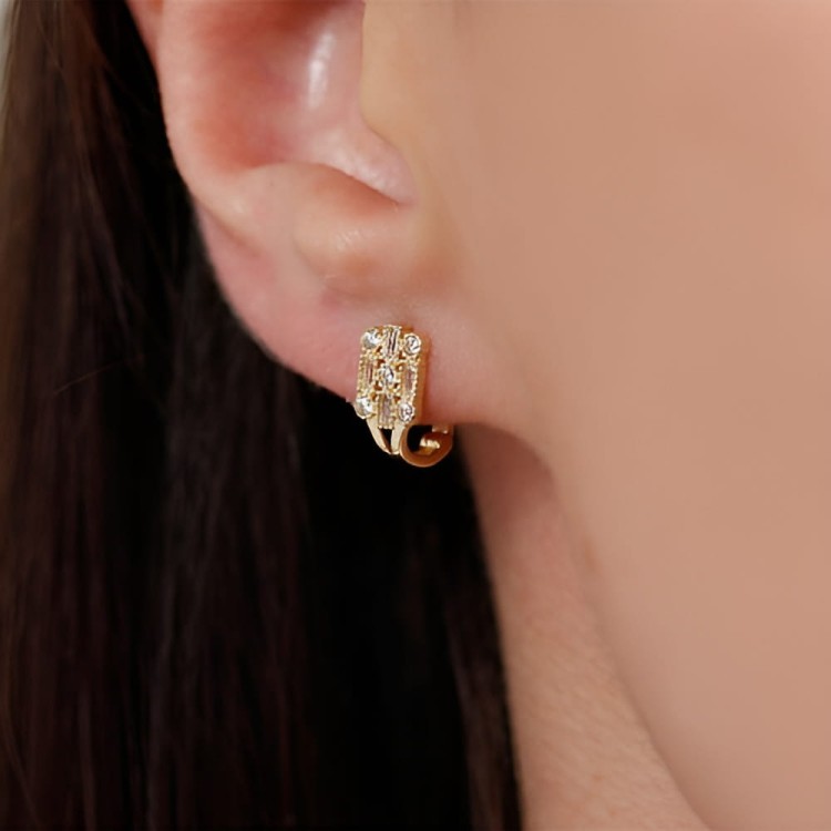 Delikatne złote kolczyki ażurowe z cyrkoniami .jpg