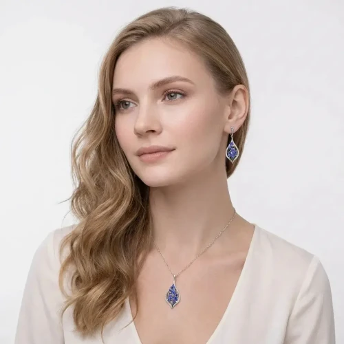 Komplet Biżuterii Stal Szlachetna Kwiaty Naszyjnik i Kolczyki na Prezent.webp