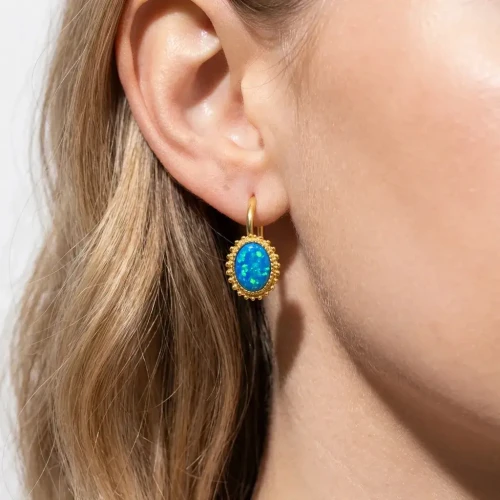 Srebrne 925 Kolczyki Owalne z Niebieskim Opalem Pozłacane Zapięcie Angielskie.webp