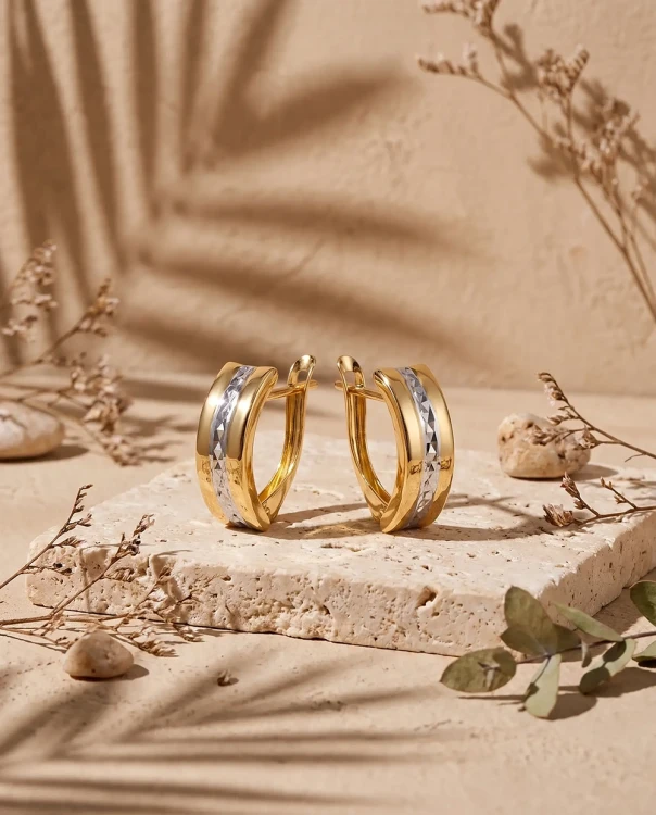 Kolczyki z żółtego i białego złota 14K szerokie 5 mm